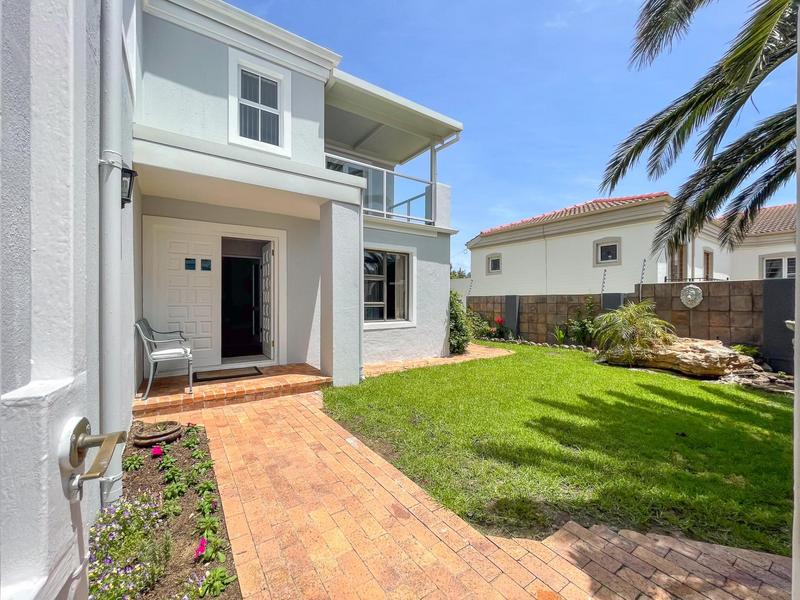 To Let 4 Bedroom Property for Rent in Hout Bay Western Cape